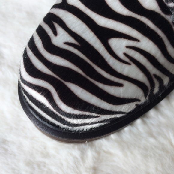 NEW IN BOX Real Leather/Calf Hair Platform Boots - Picture 4 of 6